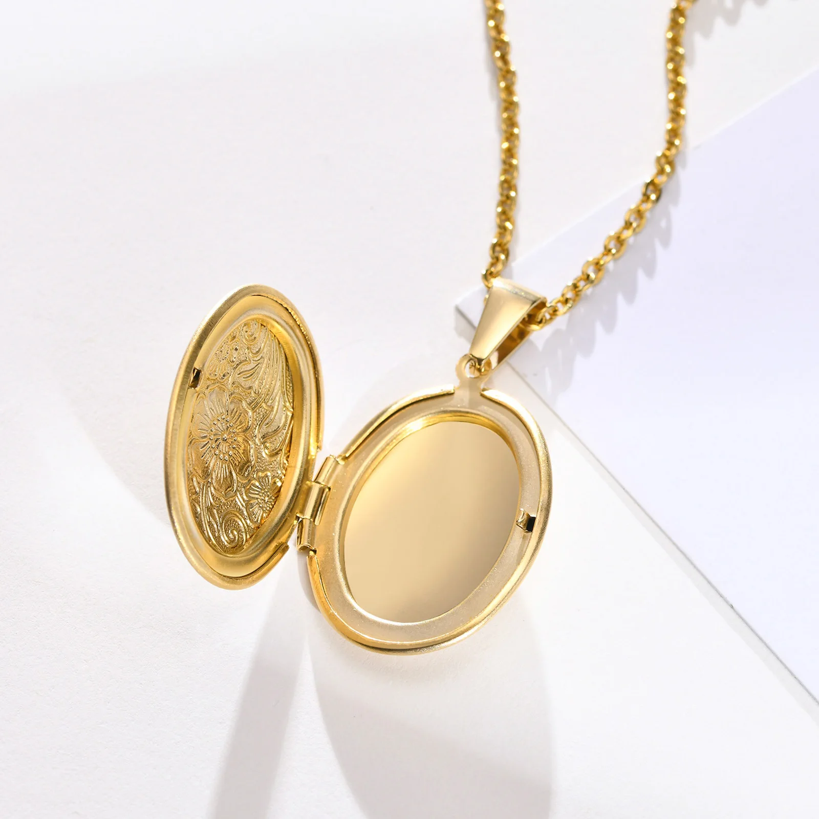 Delicate Floral Oval Heart Locket Pendant Necklaces for Women,Stainless Steel Photo Frame Promise Love Keepsake Gift thumbnail 4