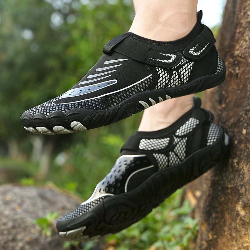 Lightweight Men Water Sports Shoes Breathable Outdoor Quick-Drying Water Shoes Women   Barefoot Beach Shoes New Upstream Shoes