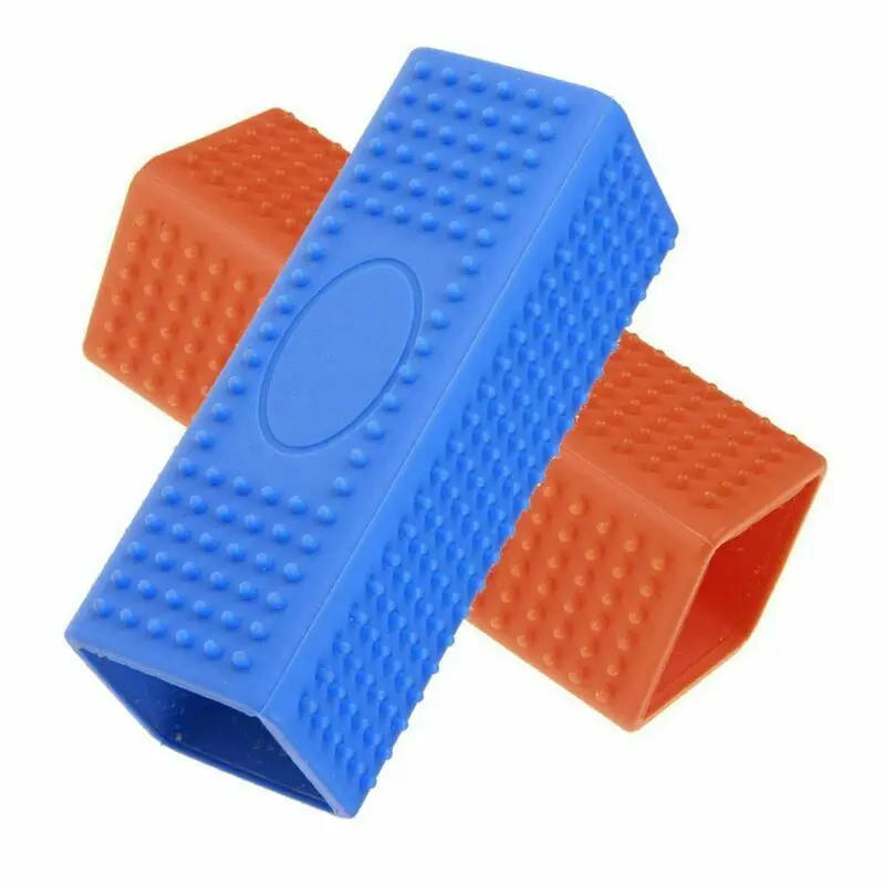1PCS Pet hair Removal brush Dog cat hair removal Effective pet hair silicone hollow rubber cleaning brush thumbnail 4