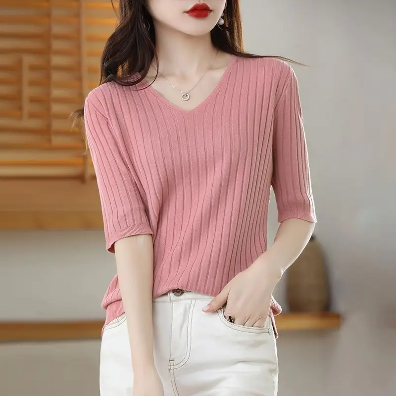 2025 New Spring Summer New Women's V-neck Short-Sleeved Exquisite Cashmere Knitted Sweater Pullover Solid Color thumbnail 4