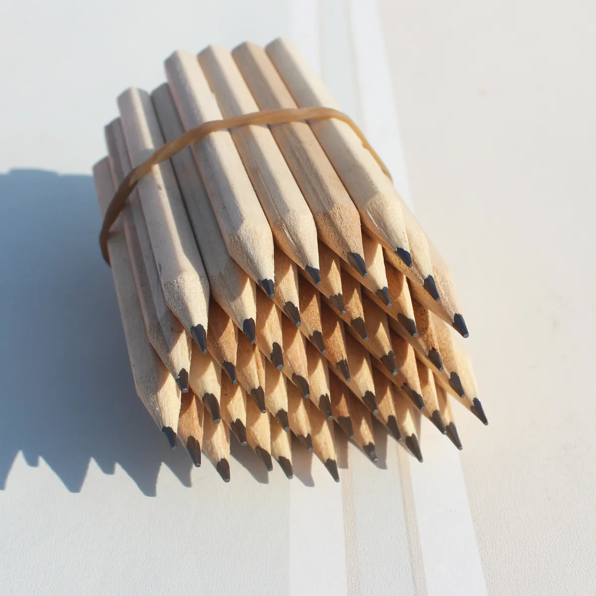 20pcs Mini Short Wood Pencil Simple Black Sketching Pencils Back To School Writing Stationery thumbnail 3