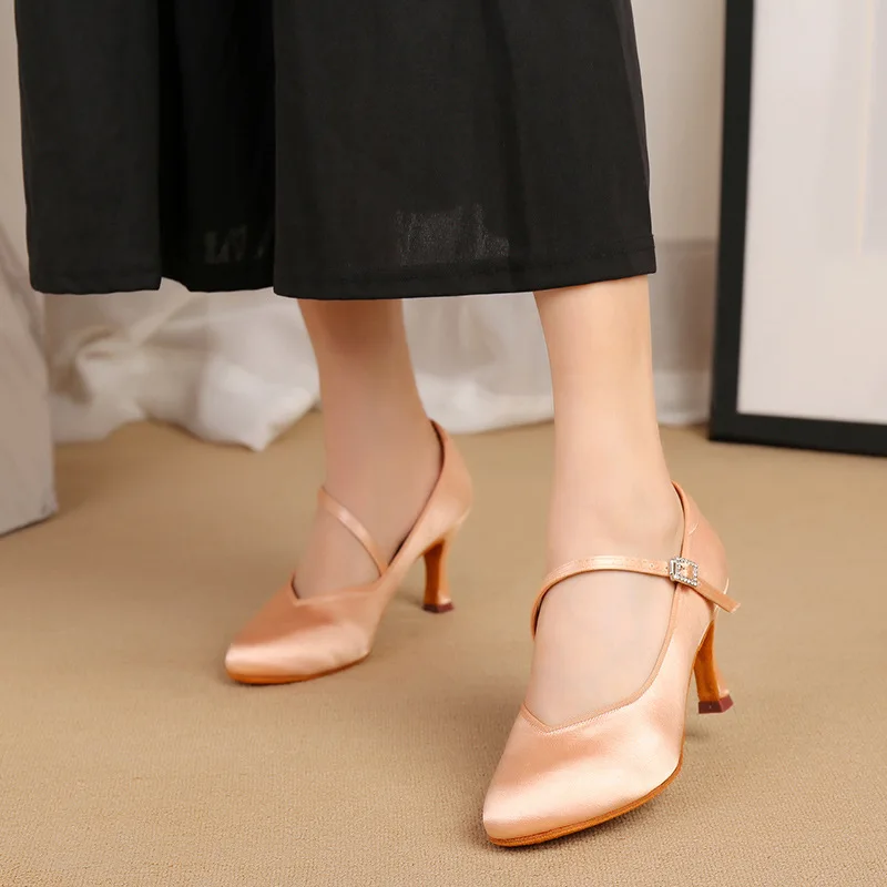 Adult High-heeled Modern Laitn Dancing Shoes Professional National Standard Dance Practice Women Waltz Dancing Shoes Flamenco thumbnail 2