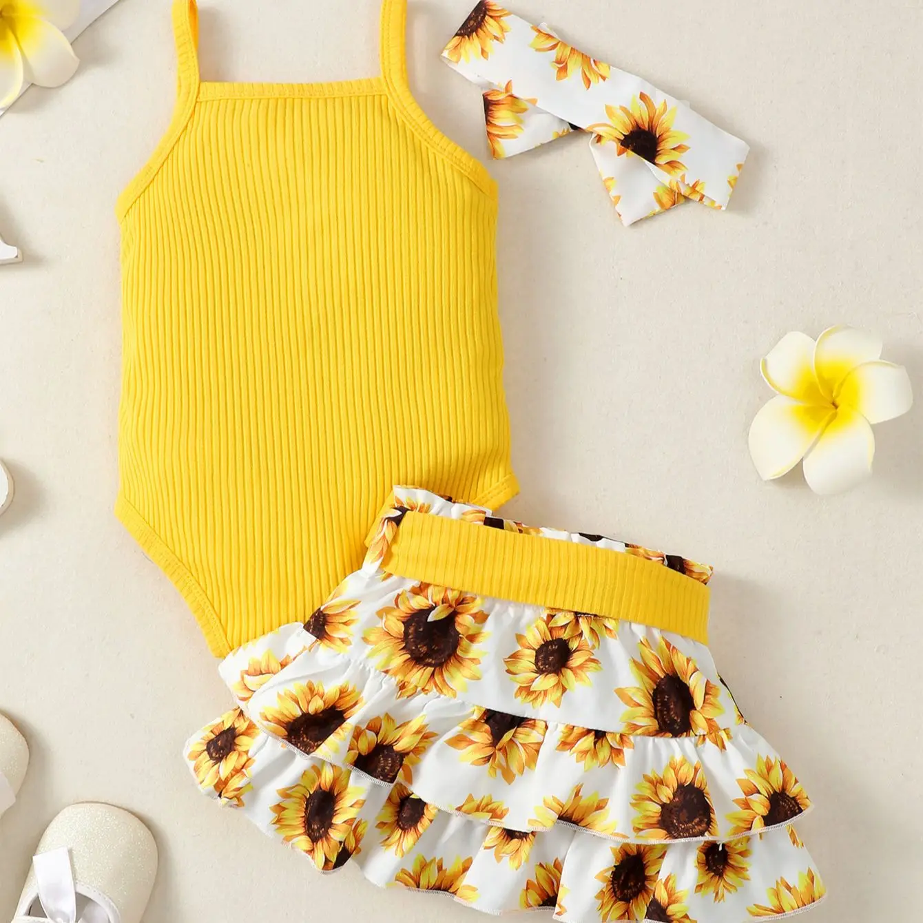 Newborn baby yellow sling button sunflower print skirt cute suit thumbnail 2