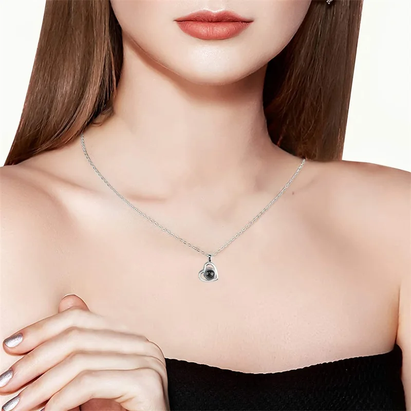 Custom Photo Projection Necklace with Picture Inside I Love You Necklace 100 Languages Personalized Heart Pendant Necklace Gift thumbnail 4