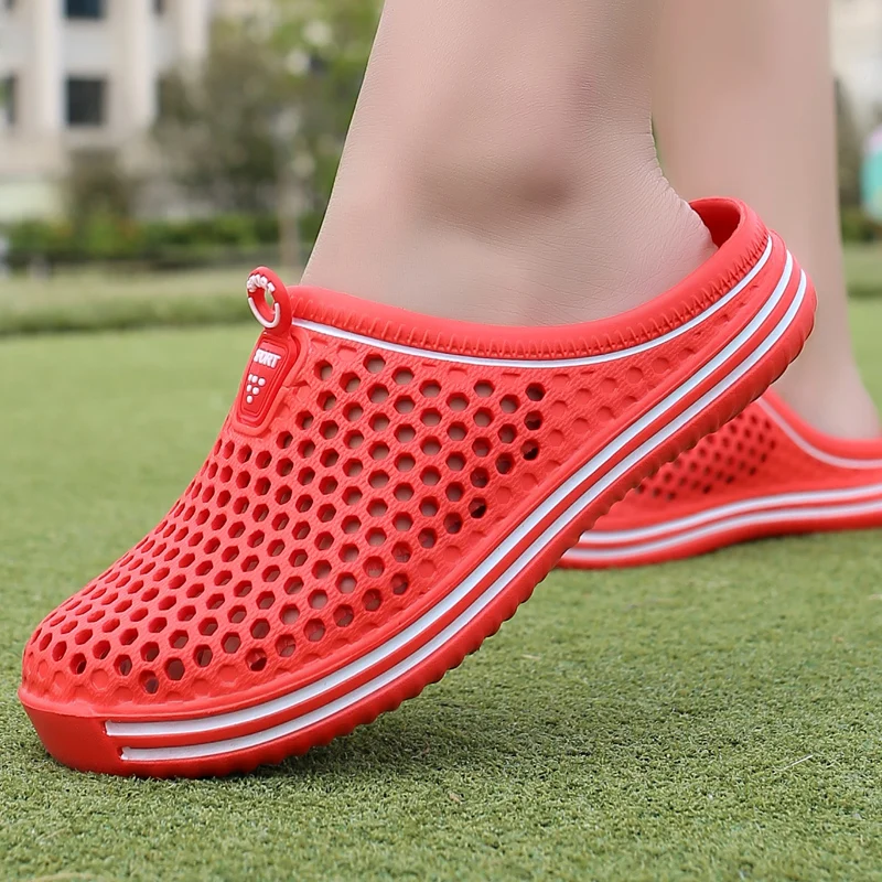 Comfortable Men Pool Sandals Summer Outdoor Beach Shoes Men Slip on Garden Clogs Casual Water Shower Slippers Unisex Zapatos thumbnail 3