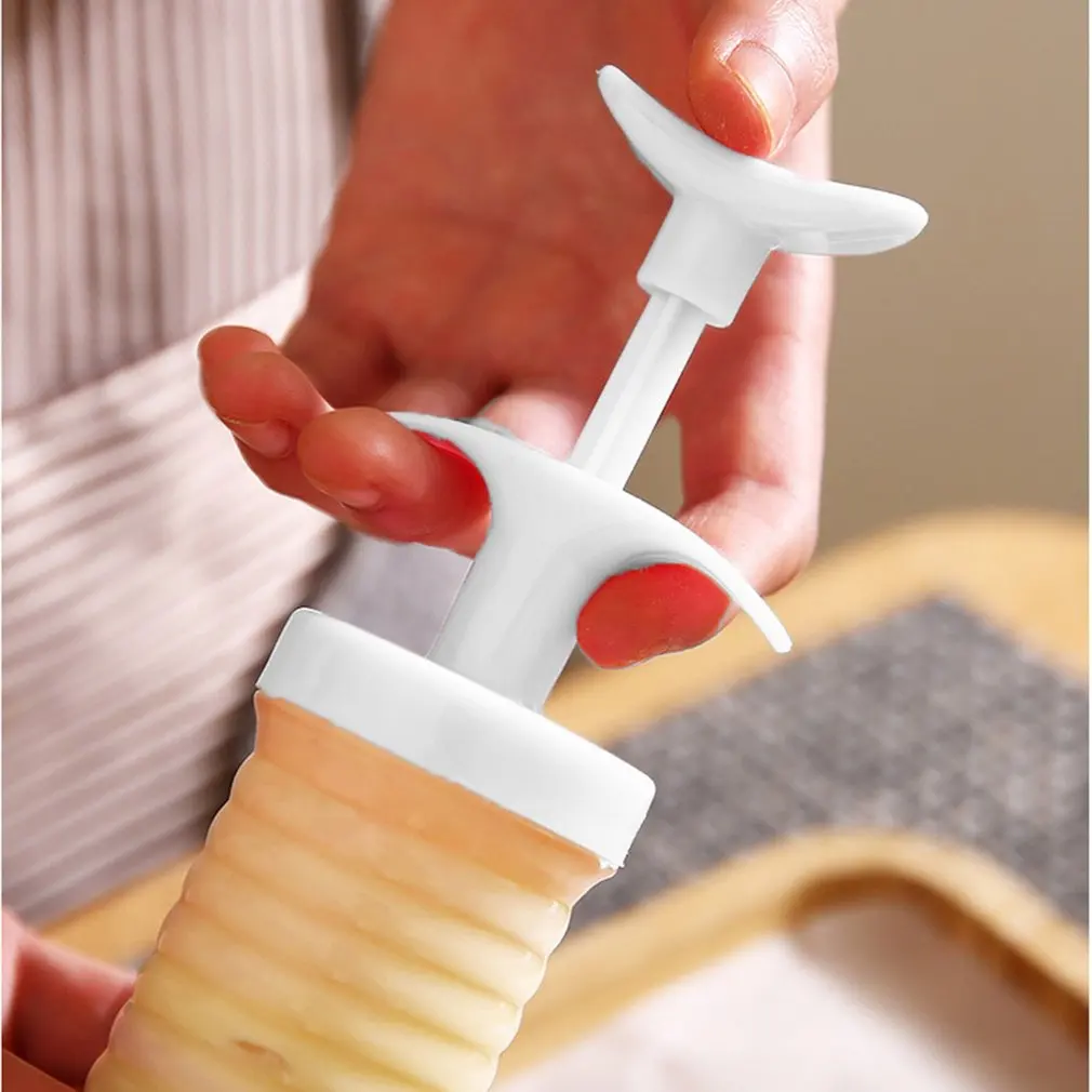 new 8 pipe nozzles with syringe Plastic cream baking nozzle dispenser Icing pastry cream tips Pastry tube decoration tool thumbnail 5