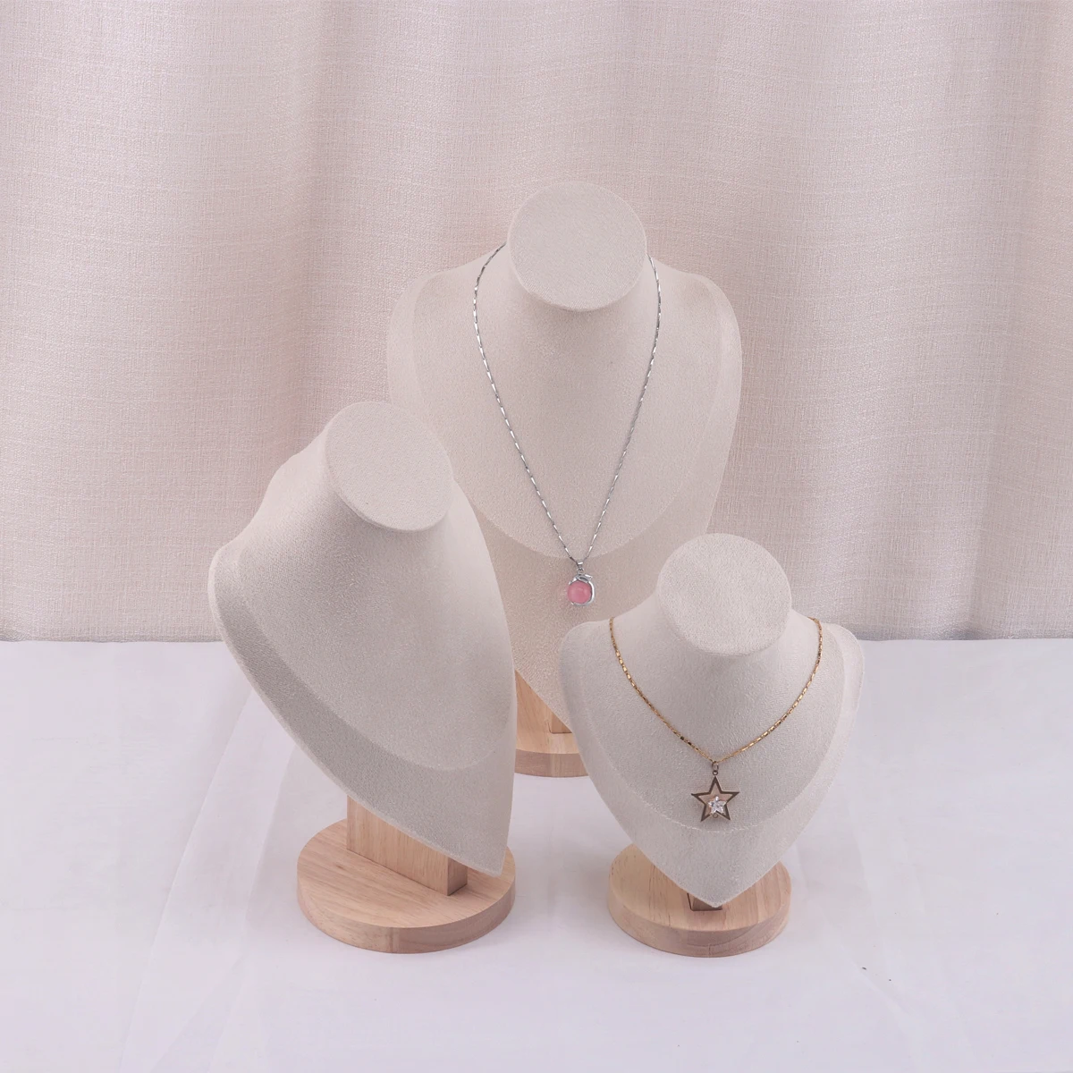 Velvet Portrait Necklace Display Pendant Organizer Jewelry Display Stand Jewelry Mannequin Bust Necklace Pendant Window Display thumbnail 4