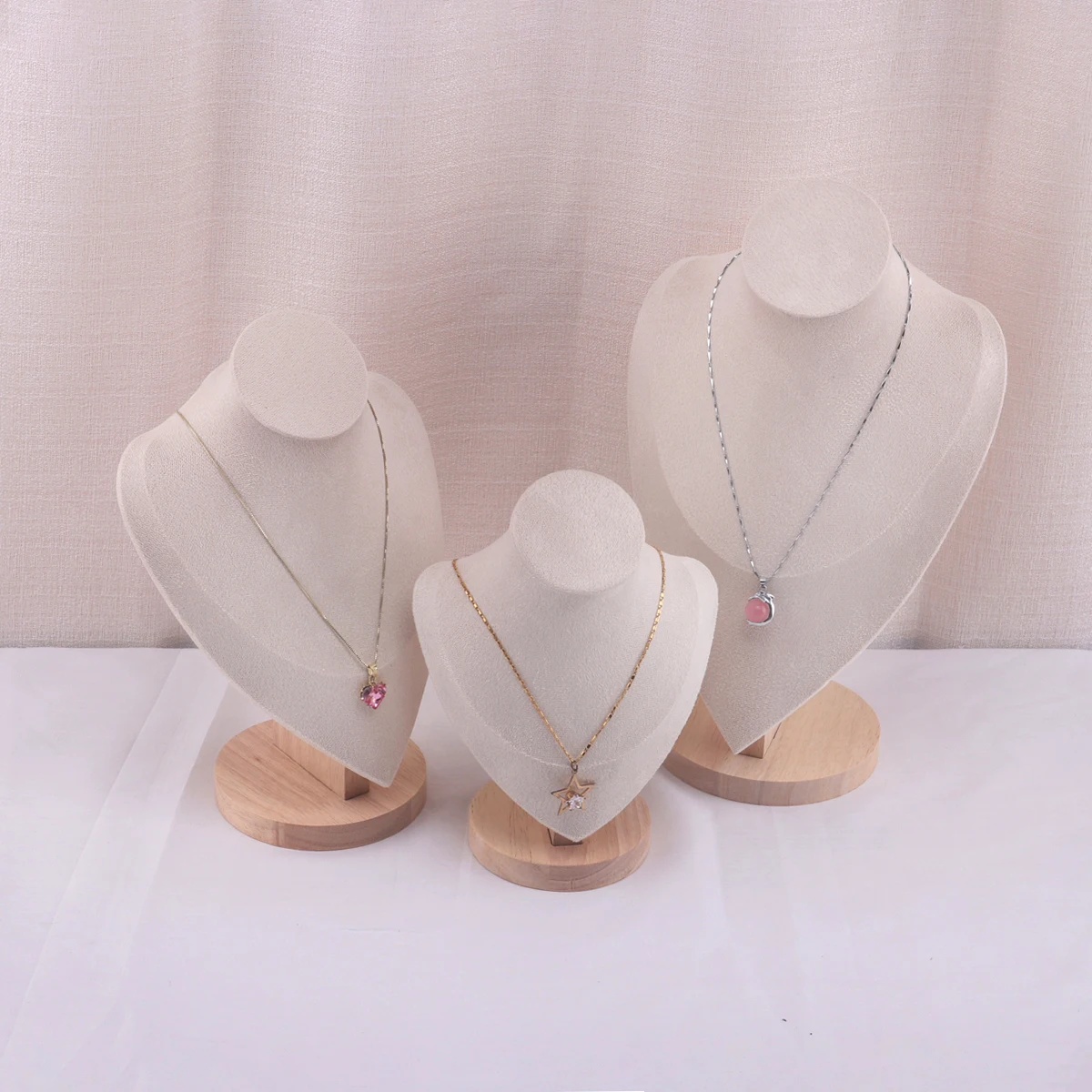 Velvet Portrait Necklace Display Pendant Organizer Jewelry Display Stand Jewelry Mannequin Bust Necklace Pendant Window Display thumbnail 2