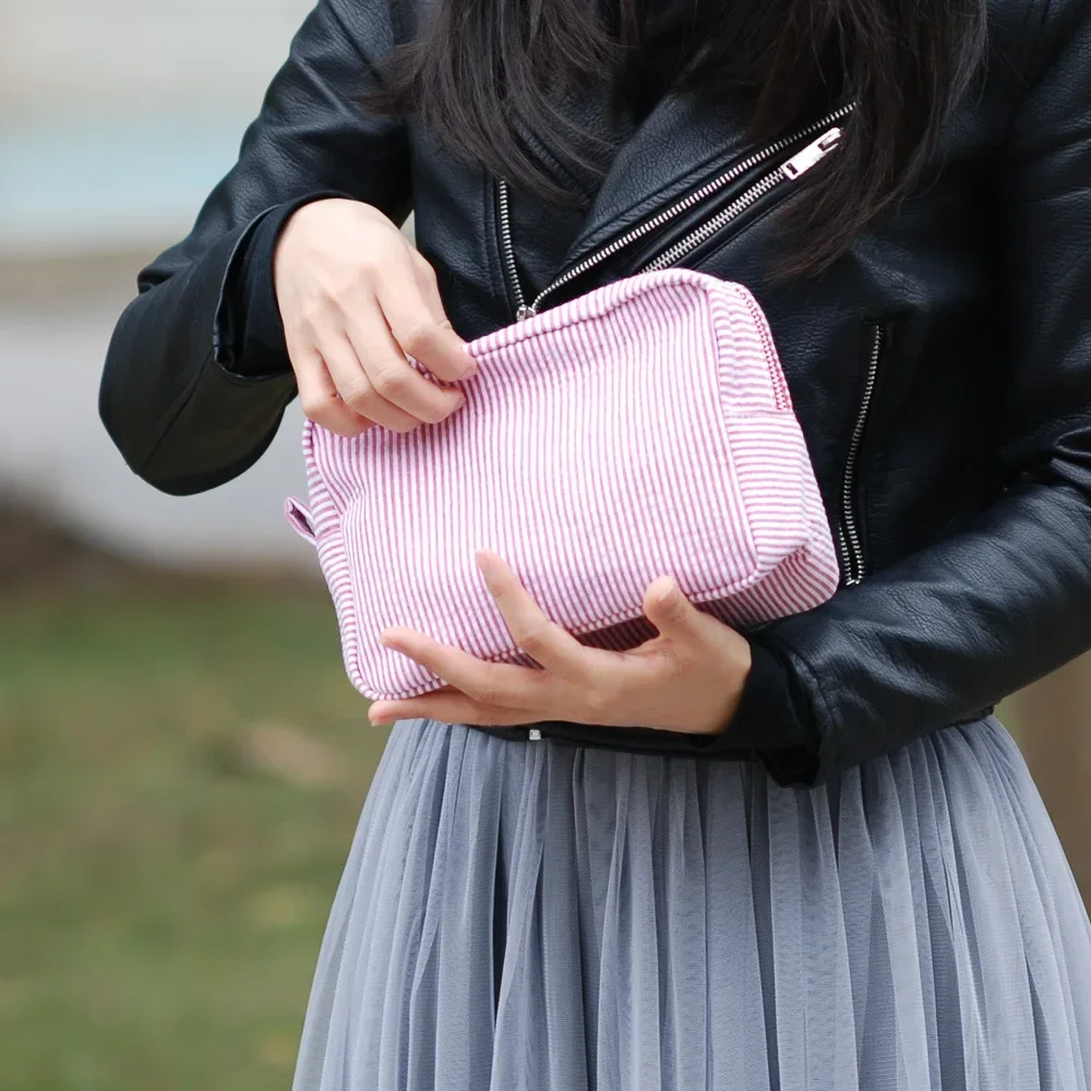 Seersucker Ruffle Cosmetic Bags Pink/Purple Striped Storage Make Up Bags for Women Lady with Zipper Travel Bag Makeup Bag thumbnail 4