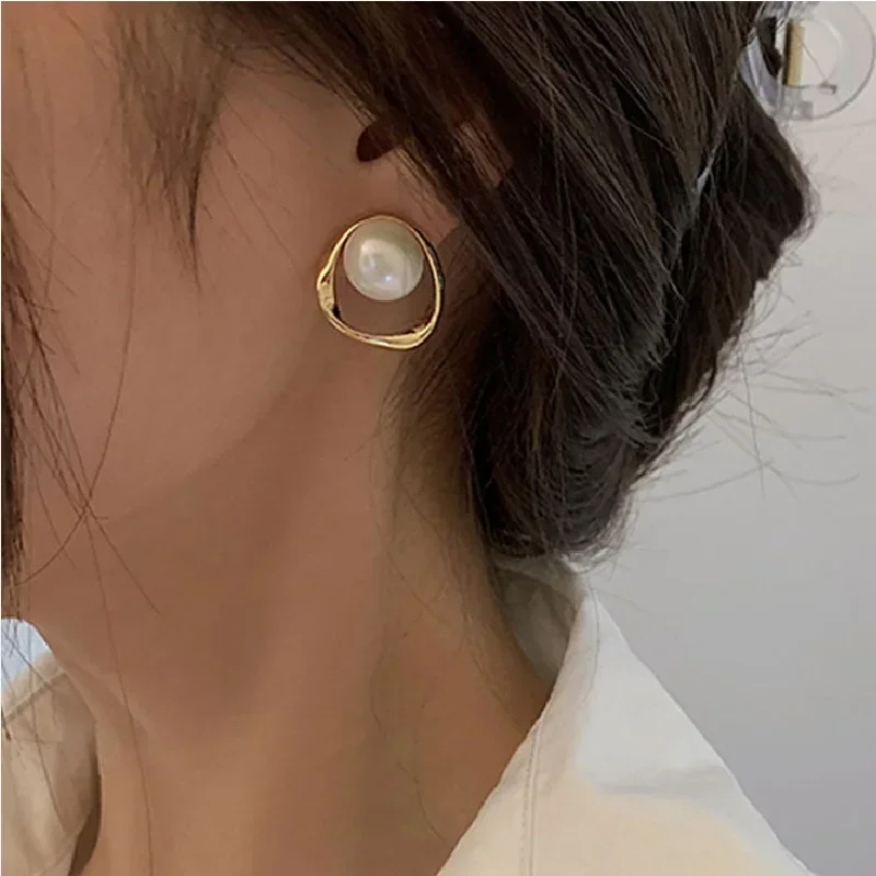 Imitation Pearl Earring for Women Gold Color Round Stud Earrings Korean Delicate Irregular Design Unusual 2023 Fashion Jewelry thumbnail 3
