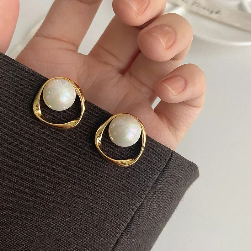 Imitation Pearl Earring for Women Gold Color Round Stud Earrings Korean Delicate Irregular Design Unusual 2023 Fashion Jewelry thumbnail 2