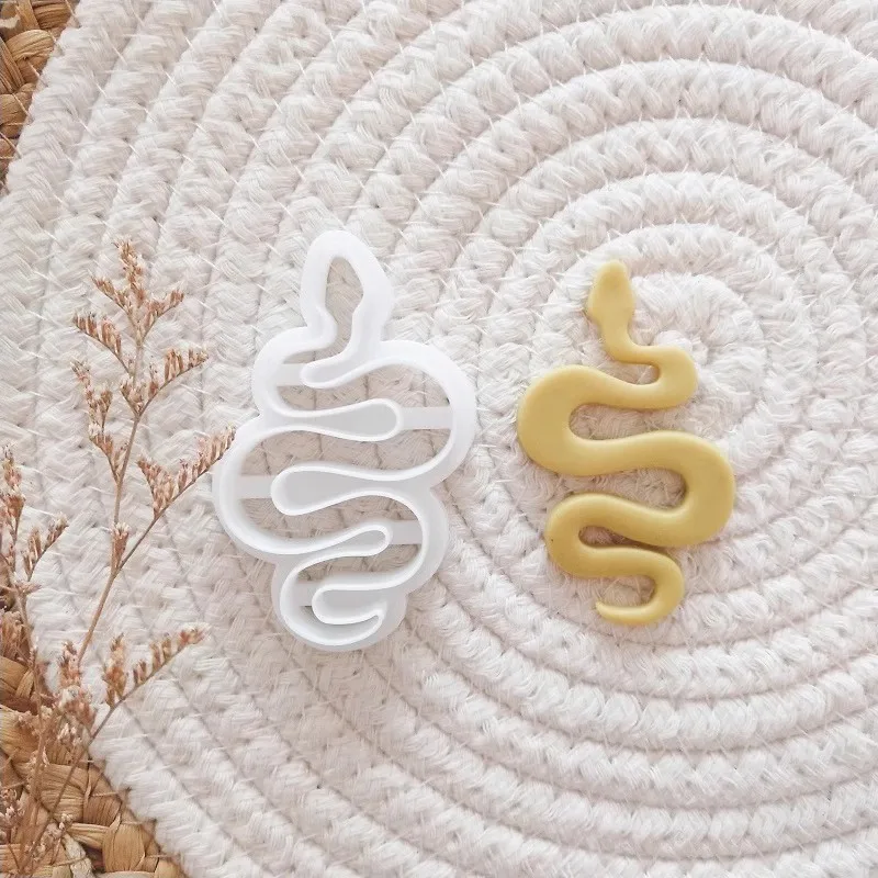 Snake Shaped Clay Molds Resin High-precision Cutting Molds DIY Handmade Tools For Earring Jewelry Ornaments Making Clay Cutters thumbnail 4