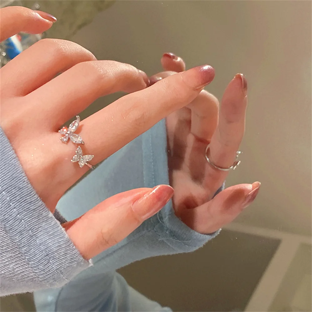 Fashion Adjustable Open Acrylic Crystal Butterfly Ring For Women Kpop Silver Color Zircon Finger Ring Party Jewelry Wholesale thumbnail 3