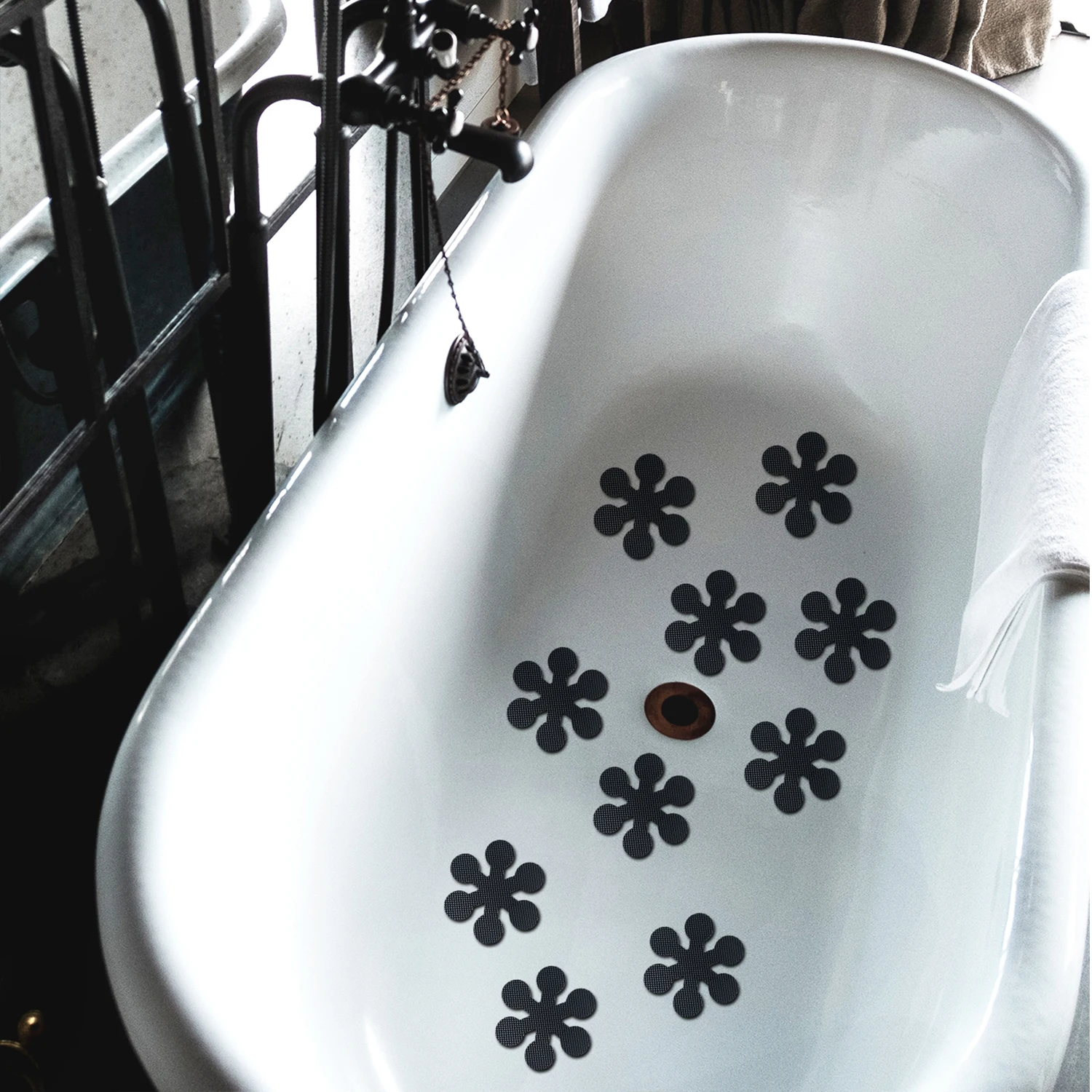 10pcs Snowflake Shape Anti-slip Shower Tread Sticker Cartoon Foor Stickers Bathtub Anti Skid Tape Bathroom Kid's Anti Slip Mat thumbnail 2