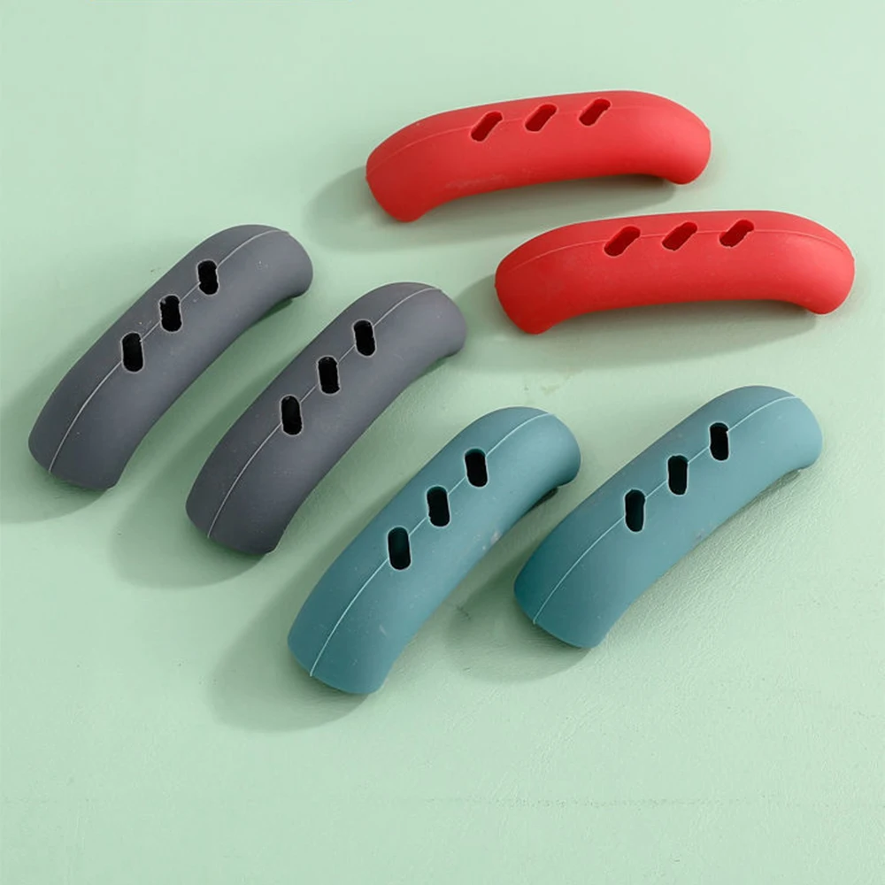 2Pcs Silicone Pan Handle Cover Heat Insulation Assist Handle Holder Grip Sleeve Kitchen Gadgets thumbnail 4