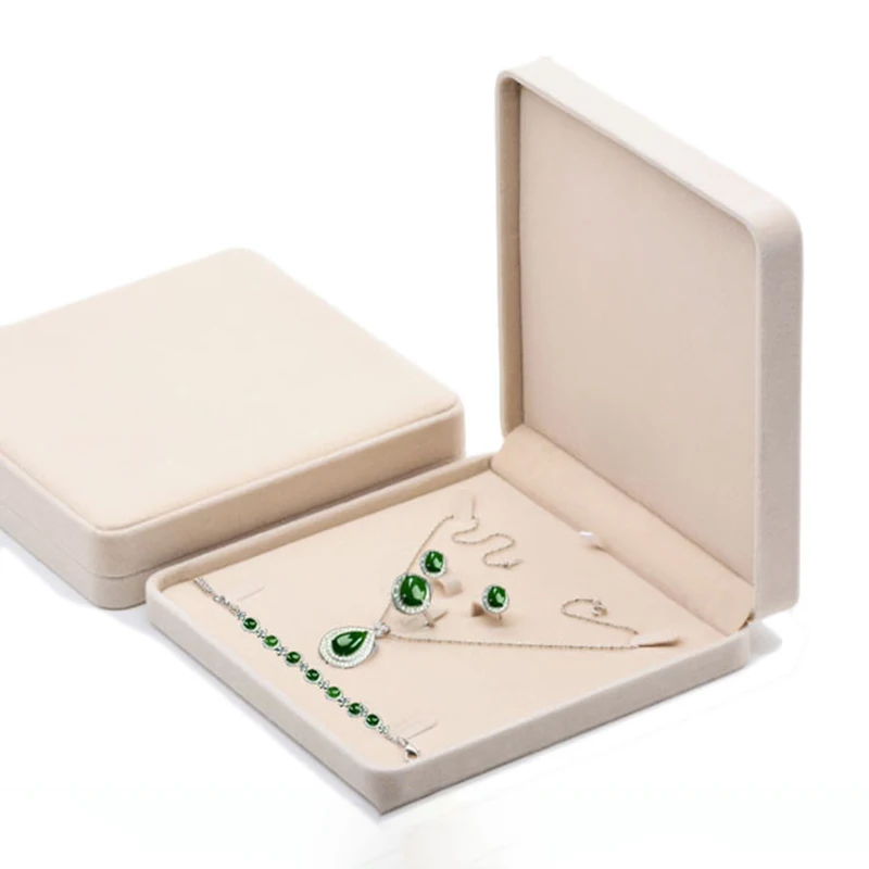 New Portable Velvet Jewelary Storage Box For Travel Supplies Multicolor Earrings Necklace Ring Display Case Jewelry Storage Box thumbnail 3