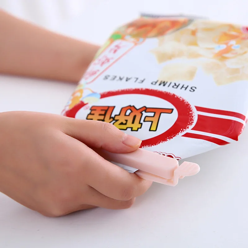 5PCS Food Bags Clip Clothespins To Close Bags Seal Moisture-proof Sealer Kitchen Gadgets Thermal Sealer Tweezers To Bags thumbnail 4