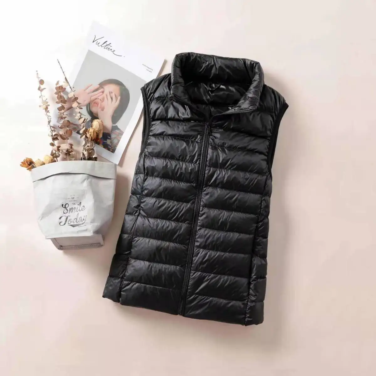 New 2026 Women Women Ultra Light Down Vests Slim Sleeveless Jacket Portable Girl Lightweight Windproof Waistcoat thumbnail 3