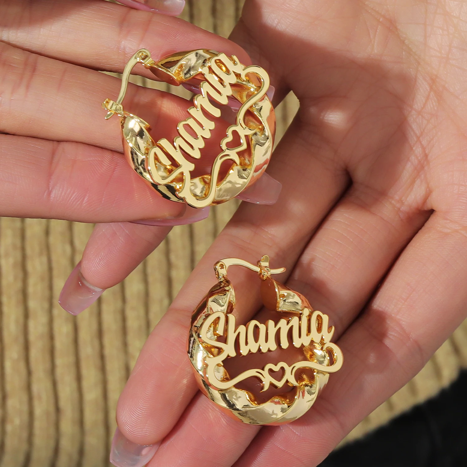 Qitian Kids Jewelry Custom Name Hoop Earrings Women Name Earring Twist Hoop Women Names Earrings Personalized Christmas Gift