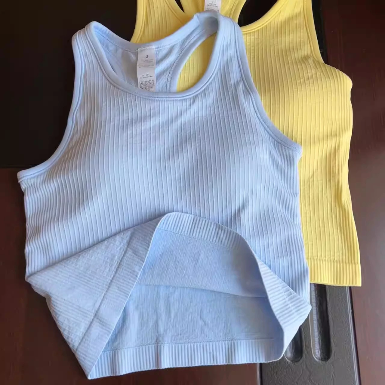 Sports short vest sleeveless, breathable, sweat-absorbent, wearing running and fitness training yoga clothes. thumbnail 2