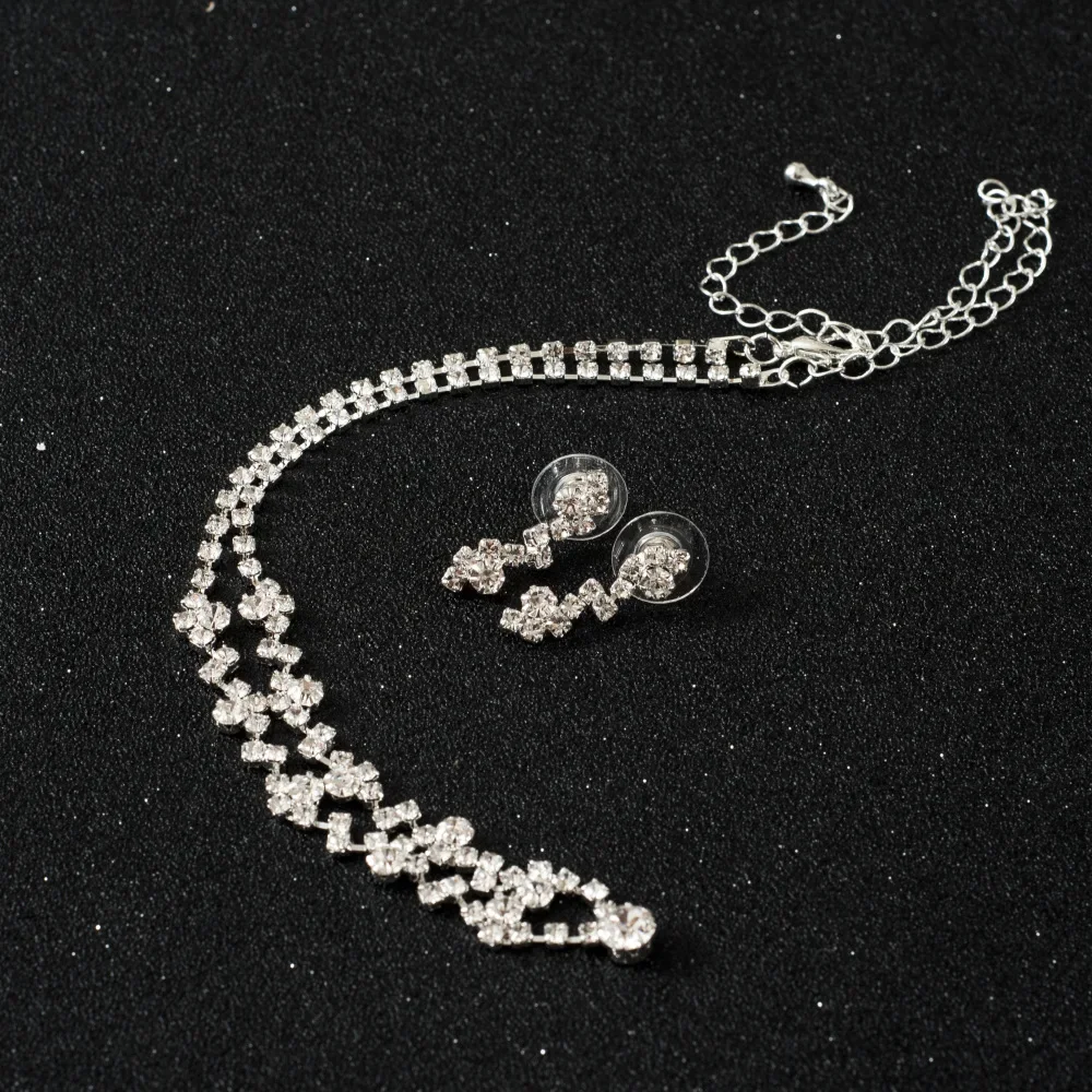 Wedding Studio Photography and Makeup Accessories Chain Earrings Two Piece Set thumbnail 2