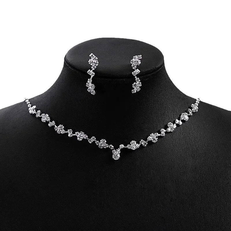 Wedding Studio Photography and Makeup Accessories Chain Earrings Two Piece Set thumbnail 5