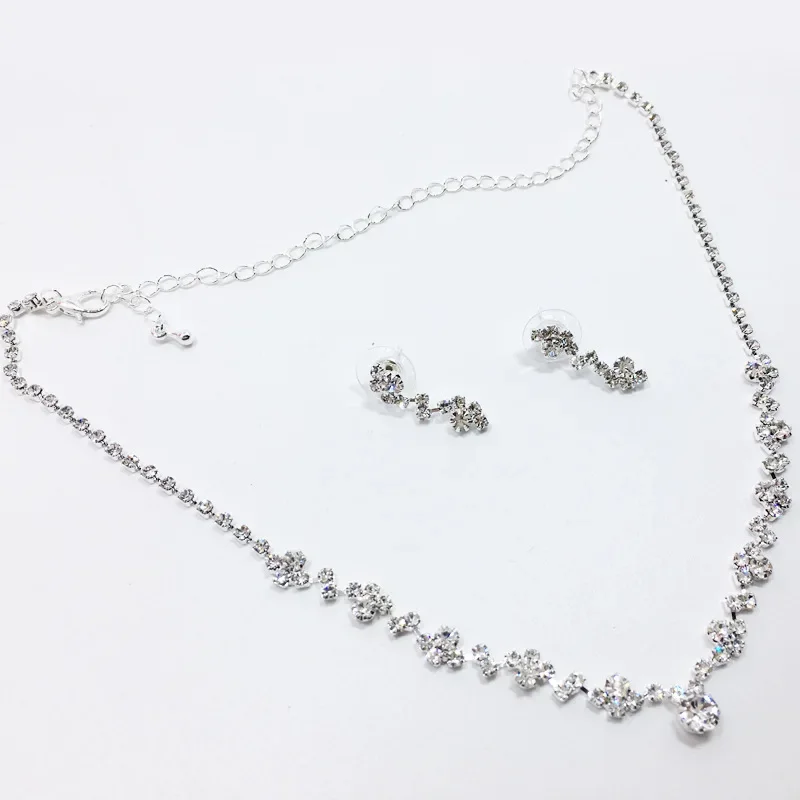 Wedding Studio Photography and Makeup Accessories Chain Earrings Two Piece Set thumbnail 6