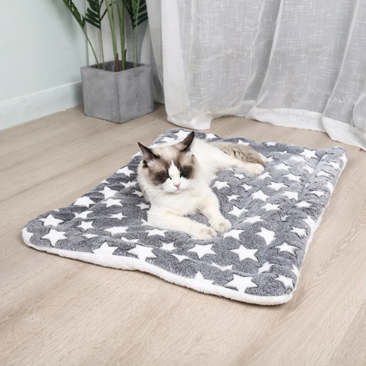 Flannel Pet Mat Dog Bed Cat Bed Thicken Sleeping Mat Dog Blanket Mat For Puppy Kitten Pet Dog Bed for Small Large Dogs Pet Rug thumbnail 2