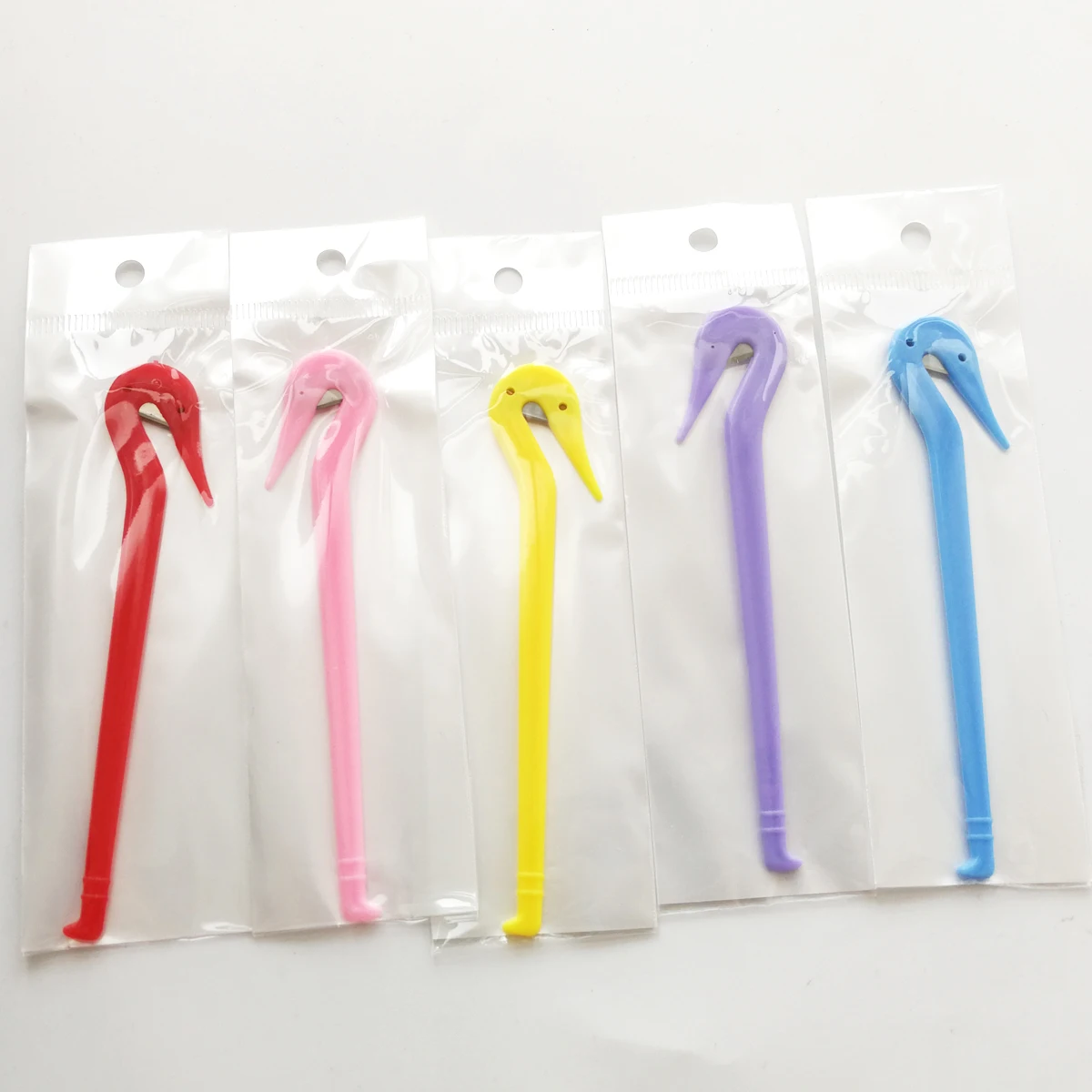 1PC Disposable Rubber Band Remover Elastic Hair Band Cutters Pain Free Hair Ties Removing Tool Styling Accessories thumbnail 2