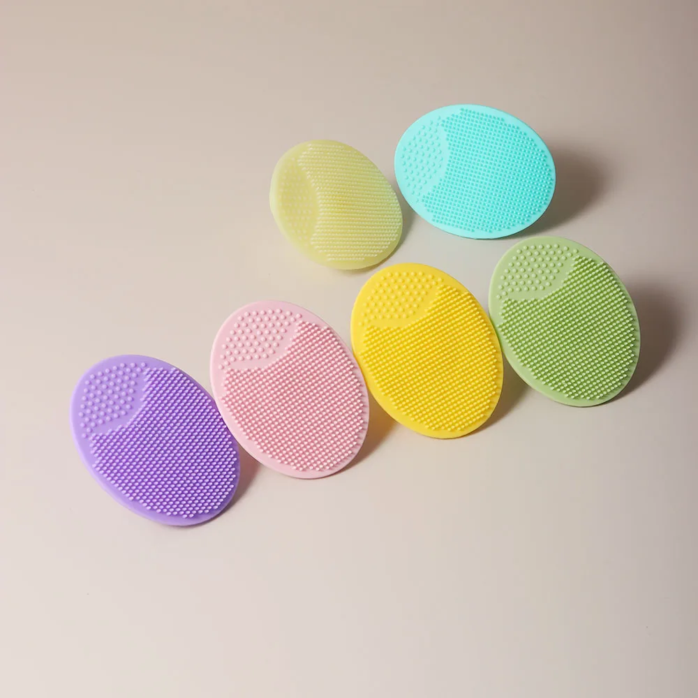 2 pcs Baby Silicone Bath Brush baby care Scrubbers Exfoliating and Massaging Brush Scalp Care Scrubber for Hair Care thumbnail 6