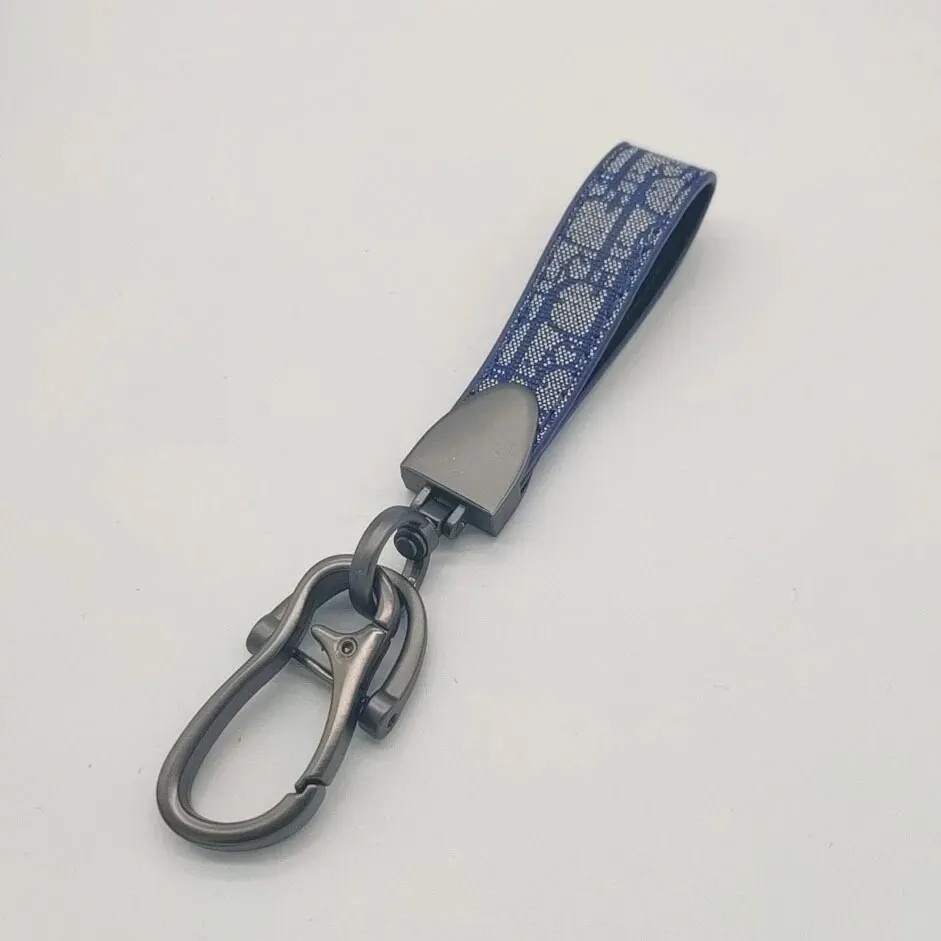 1PCS Trend Fashion Horseshoe Mouth Lanyard Color Keychain Luxury Men Women Business Metal Leather Car Key Ring Gift thumbnail 4