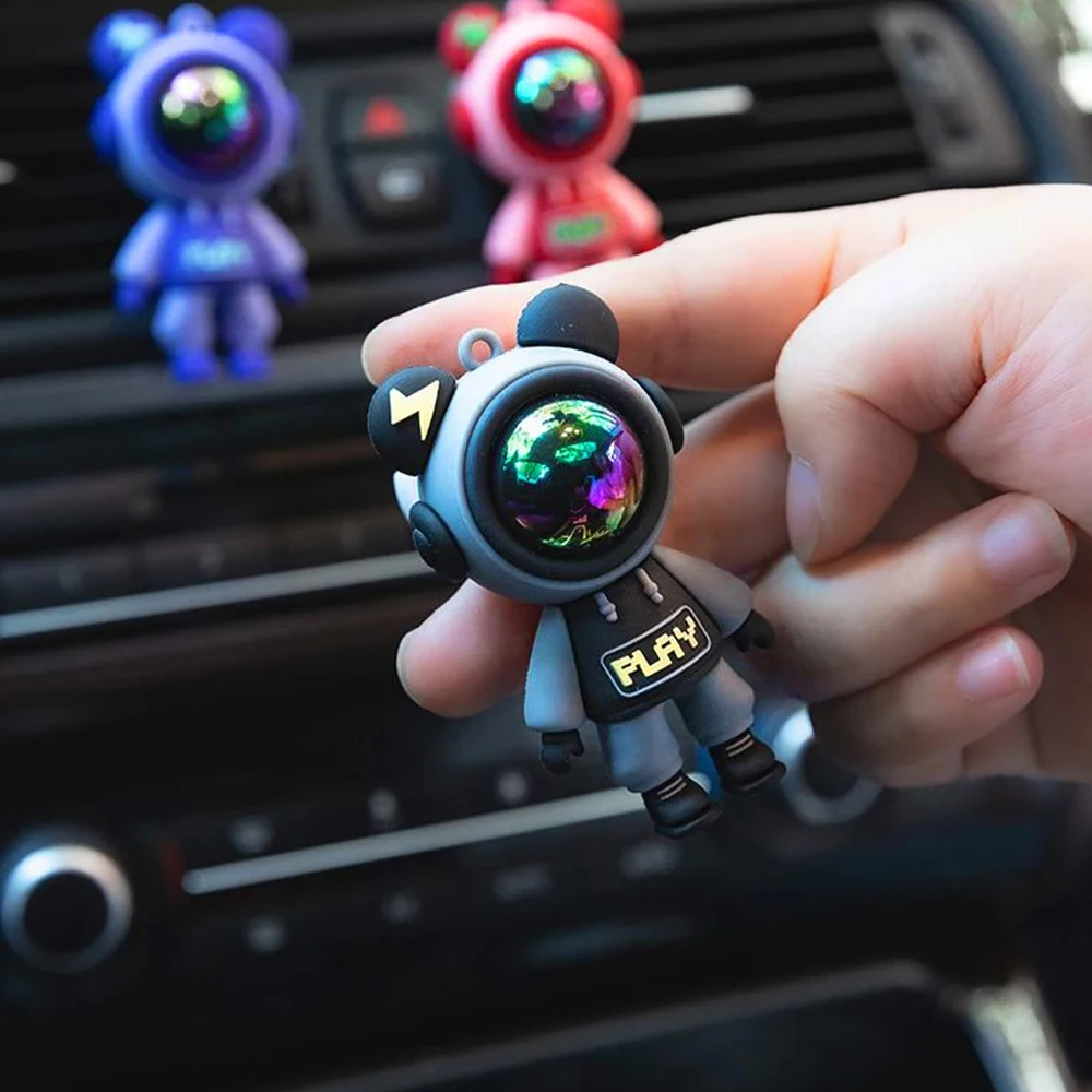 Car Air Outlet Perfume Clip Cartoon Astronaut Air Freshener Conditioning Air Outlet Aromatherapy Car Interior Decoration thumbnail 2