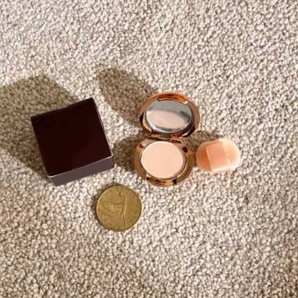 Mini Powder Setting Dry Powder Sample Lasting Oil Control Waterproof Foundation Natural Brighten Skin Tone Mini Powder Makeup thumbnail 2
