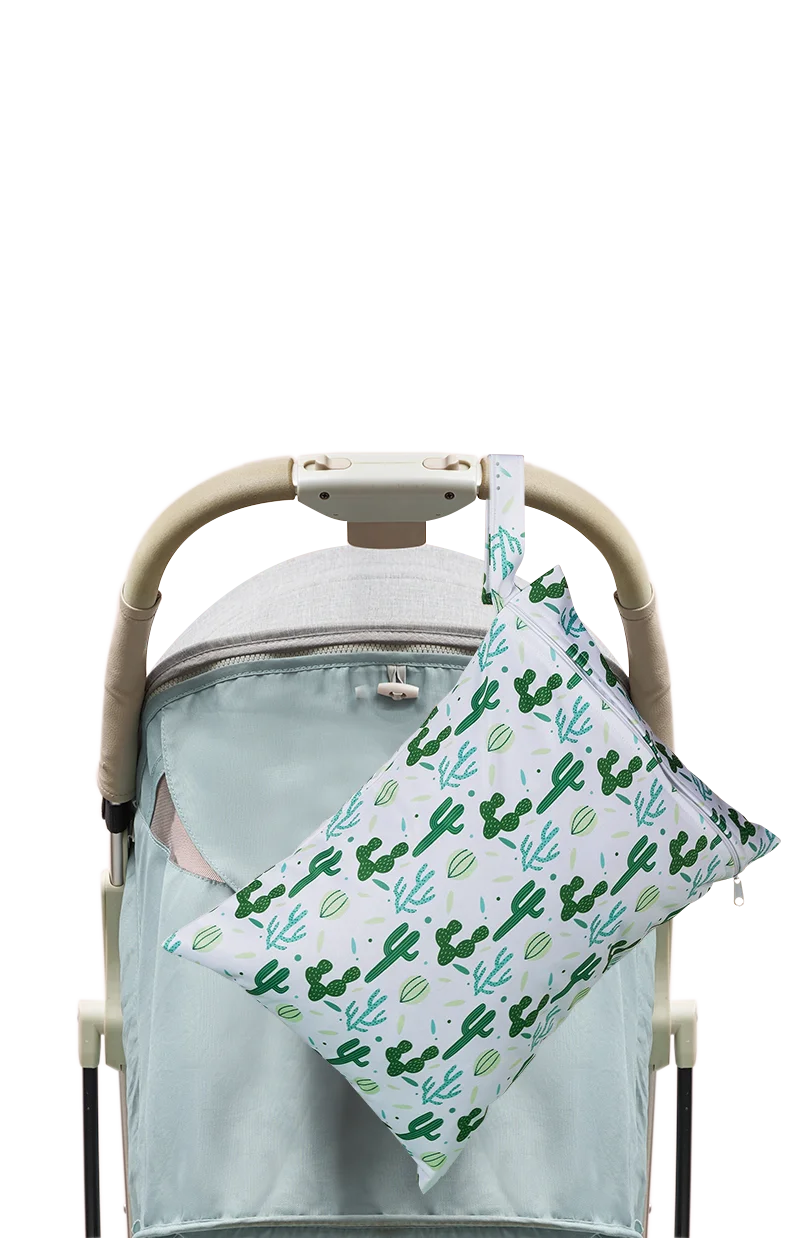 BIAI Waterproof Wet Bag Washable Diaper Wet Bag Hanging Reusable Travel Organizer Bag Baby Clothes Storage Bag Mini Wet Bag thumbnail 5