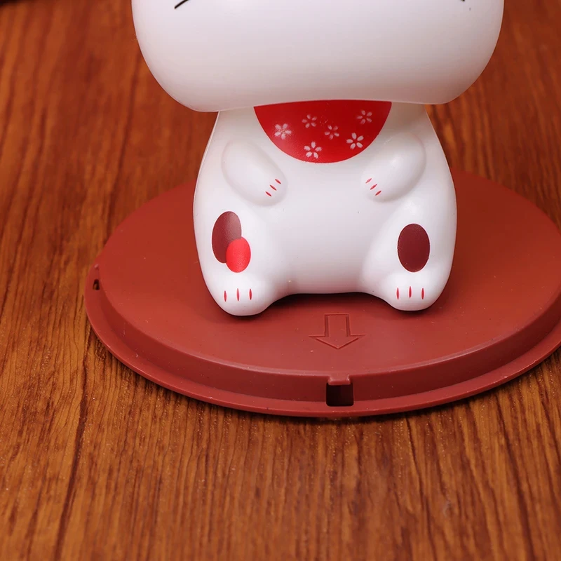 Solar Powered Maneki Neko Lucky Cat Car Interior Decor Cute Swinging Nodding For Home Office Car Desktop Decoration Doll thumbnail 3