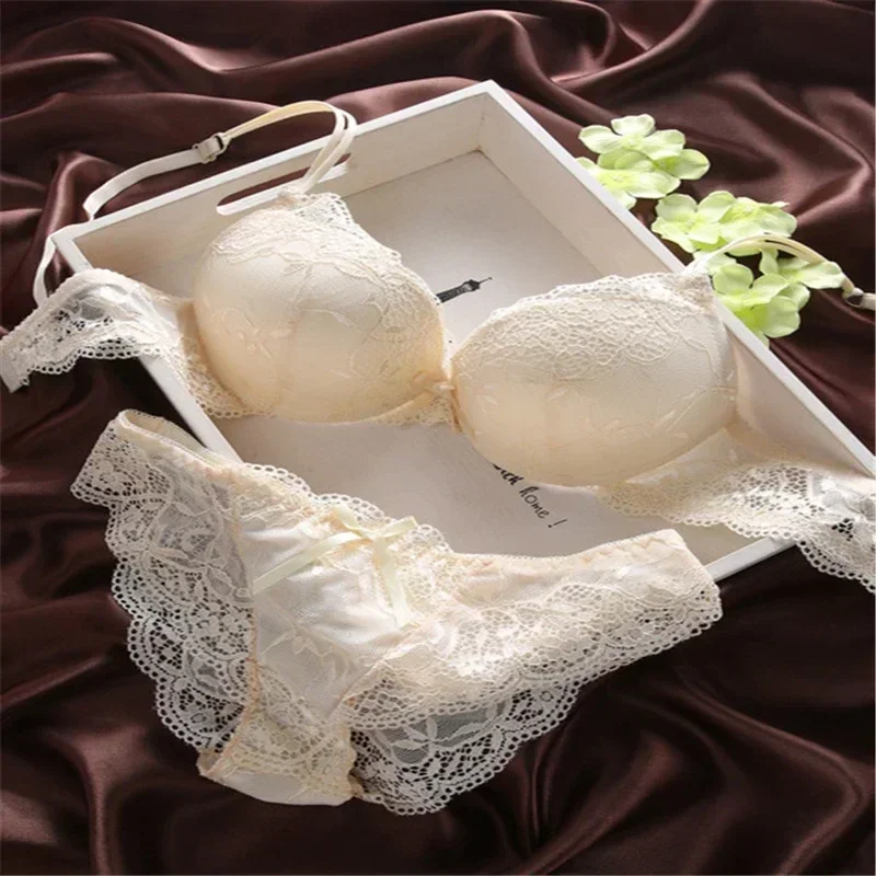 Newest Women's Push Up Embroidery Sexy Lace Floral Bra Sets Panties Underwear 5 Colors thumbnail 2