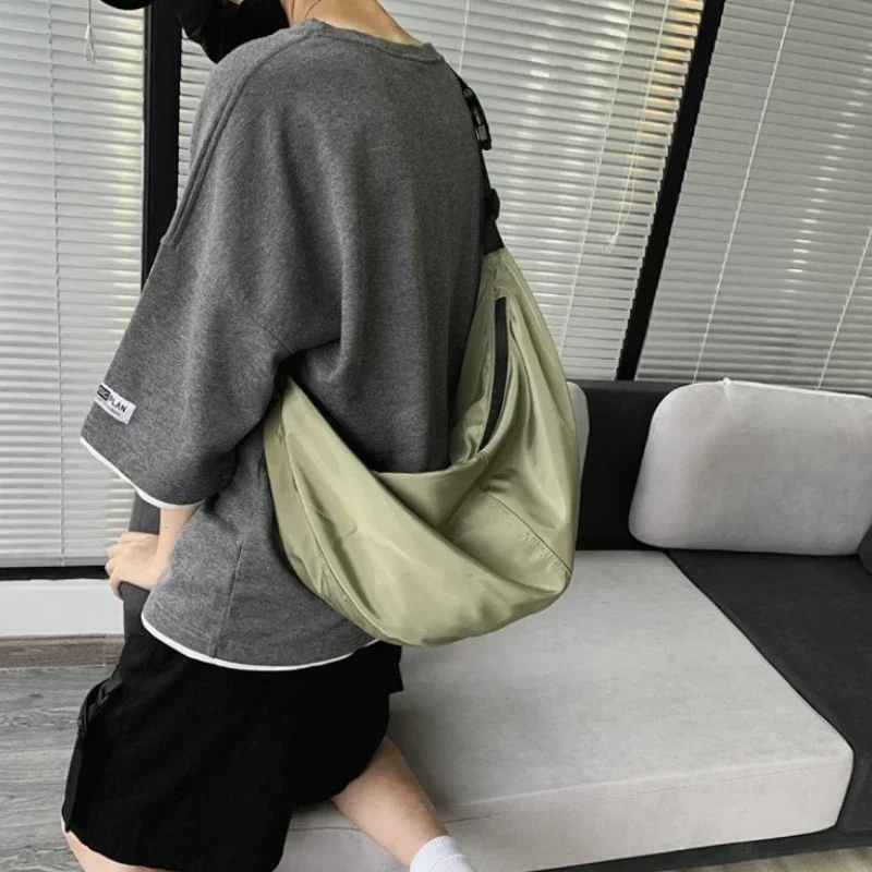 Crossbody Bags Men Solid Color Large Capacity Hobos Unisex Harajuku Japanese Style Nylon Waterproof Travel Shoulder Zipper Purse thumbnail 4