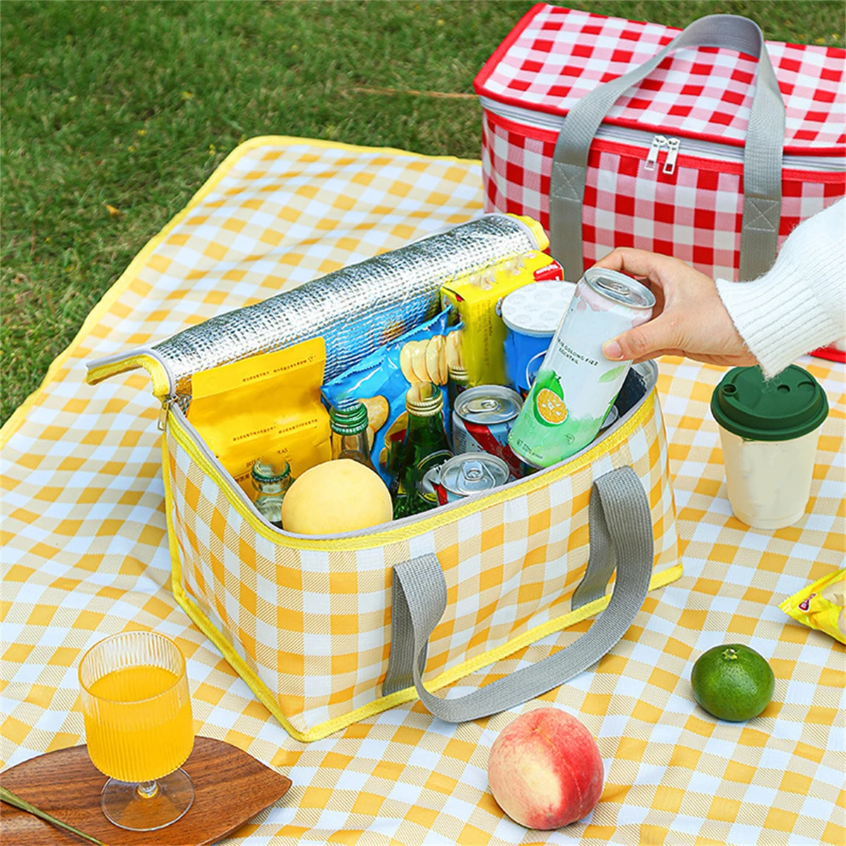 Outdoor portable thickened Insulated handbagstudent spring outing travel camping large capacity checkered picnic bag thumbnail 2