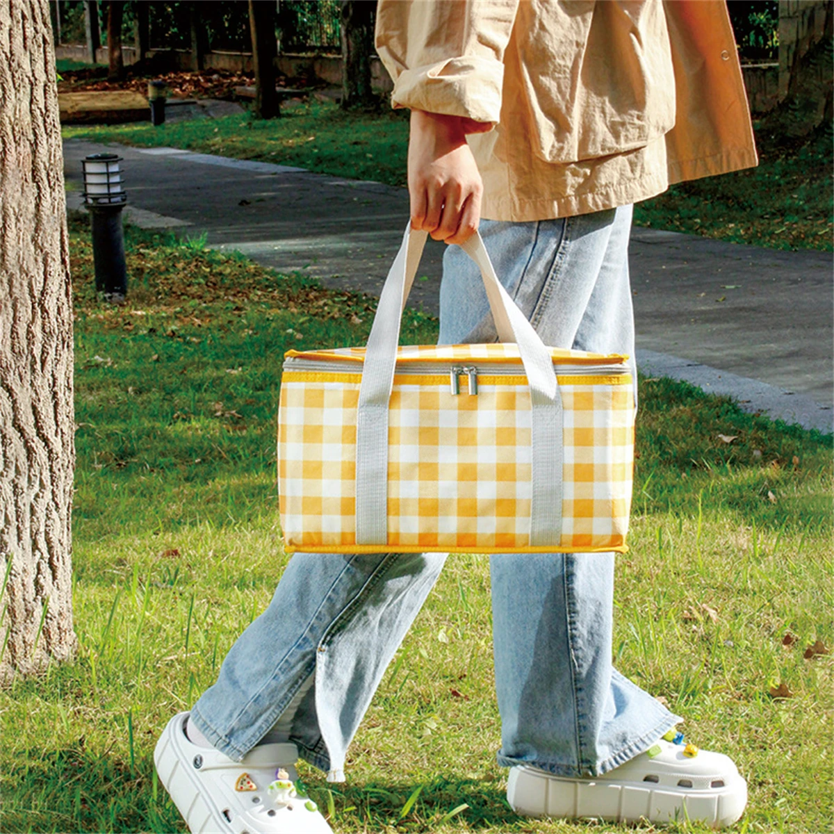 Outdoor portable thickened Insulated handbagstudent spring outing travel camping large capacity checkered picnic bag thumbnail 5