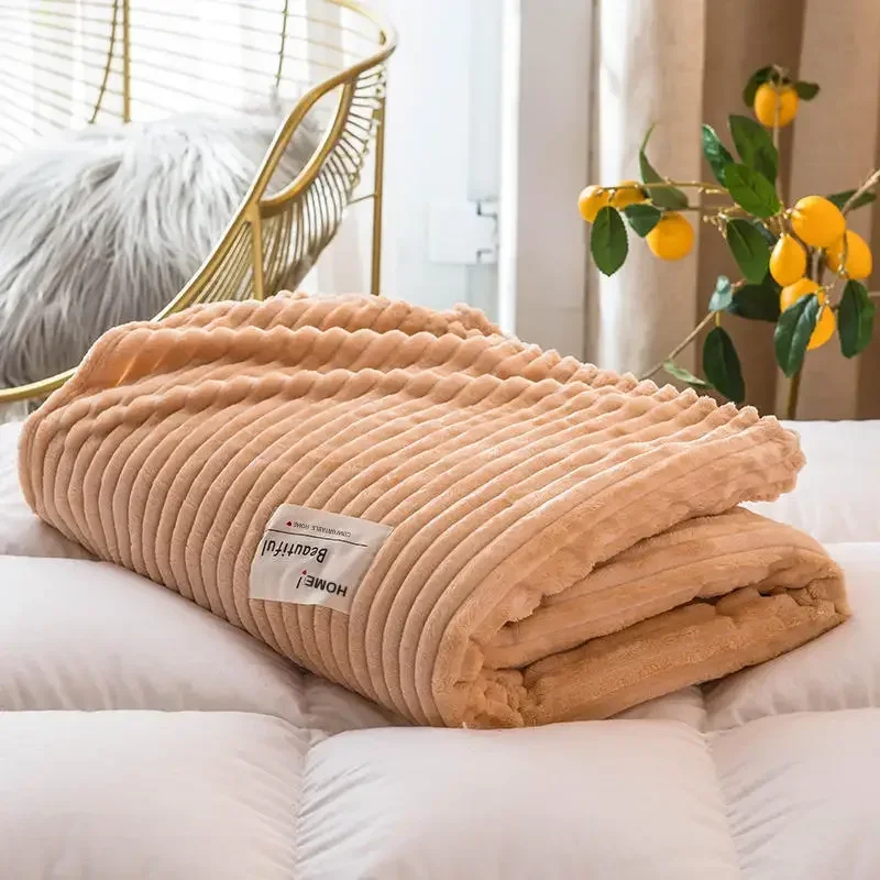 Blankets for Beds Solid Yellow Color Soft Warm 300GSM Plaid Square Flannel Blanket On the Bed Thickness Throw Blanket thumbnail 3