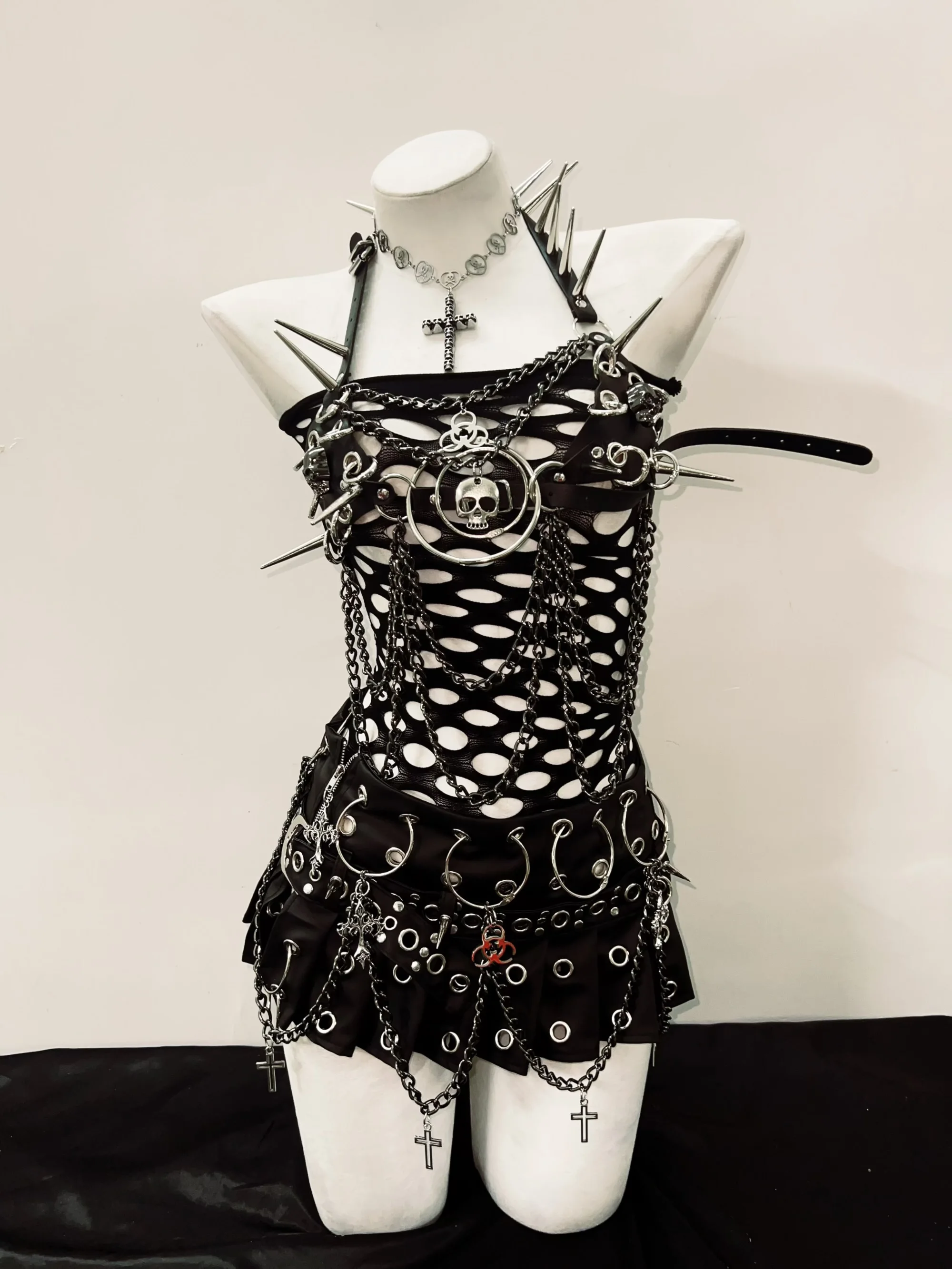 Rivets Tank Tops sexy top y2k clothes y2k crop top gothic clothes Gothic Tank Tops Punk  Tops y2k fashion Skull top vintage Tops thumbnail 2