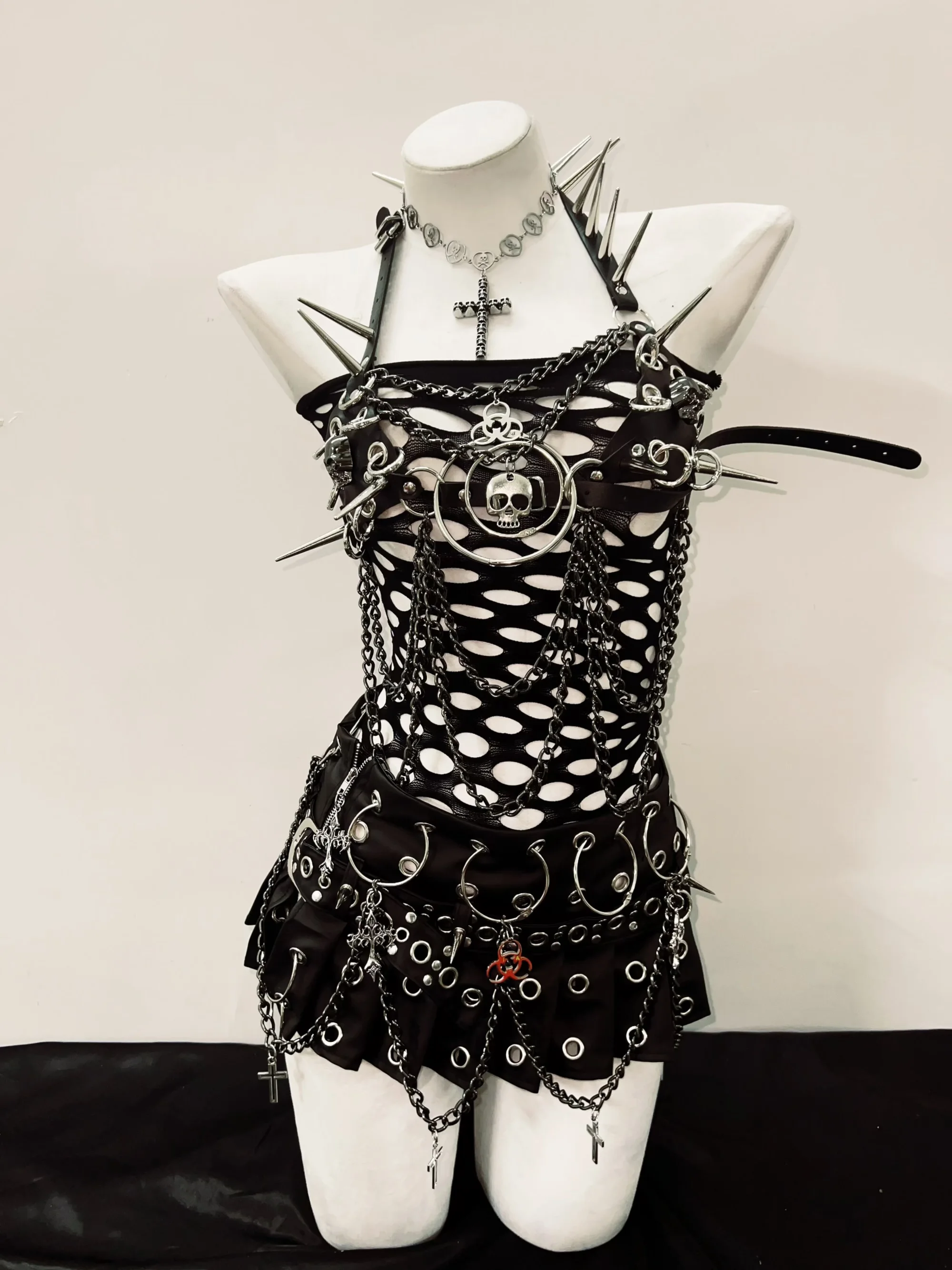 Rivets Tank Tops sexy top y2k clothes y2k crop top gothic clothes Gothic Tank Tops Punk  Tops y2k fashion Skull top vintage Tops thumbnail 3