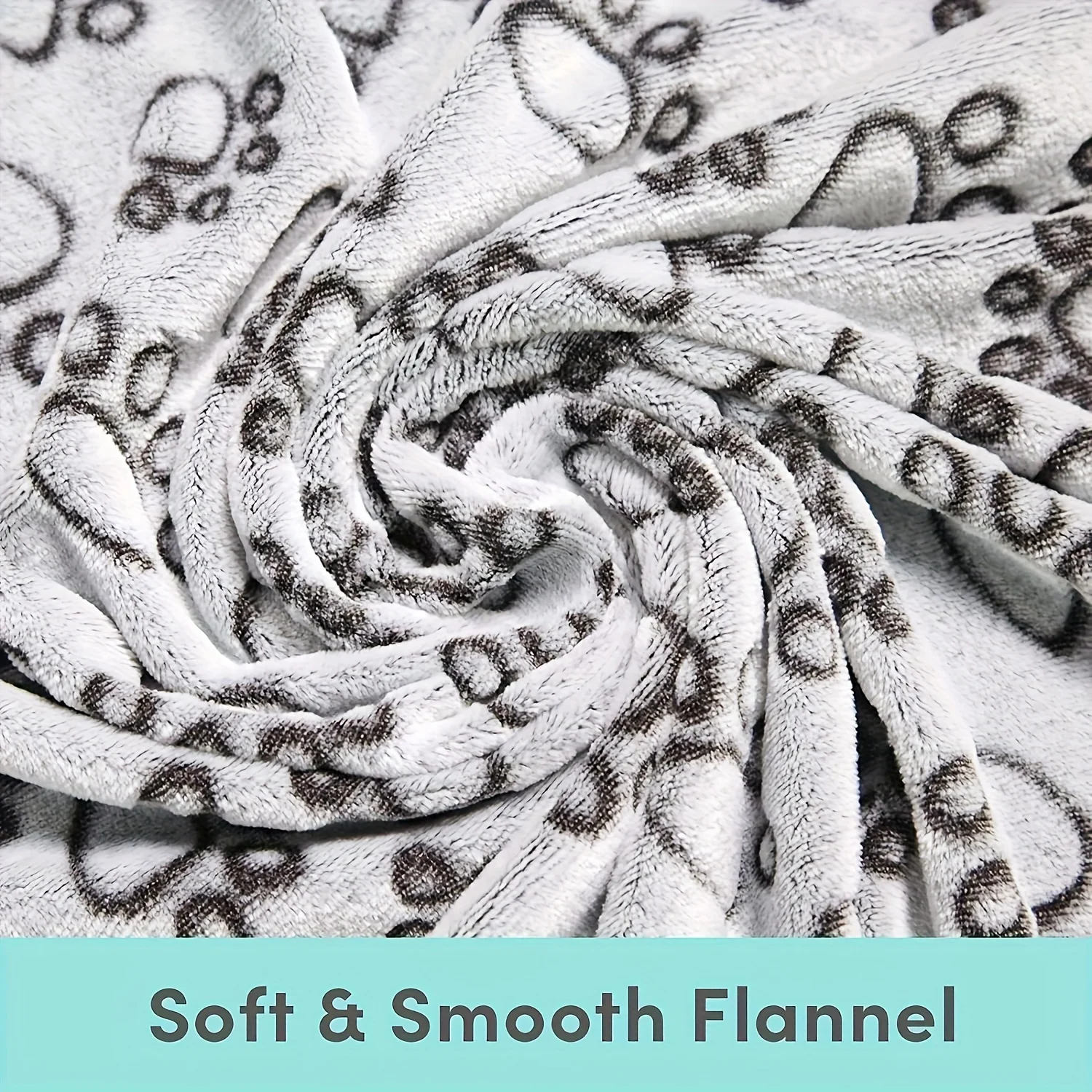 Soft Fluffy High Quality Pet Blanket Cute Cartoon Pattern Pet Mat Warm and Comfortable Blanket for Cat Dogs thumbnail 4