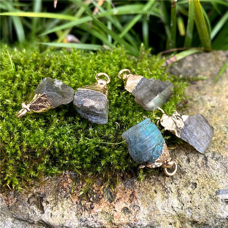 Mini Raw Stone Pendant Natural Labradorite Agat Amethsyts Reiki Raw Mineral Charms For Jewelry Making DIY Earrings Necklace 2PCS thumbnail 6