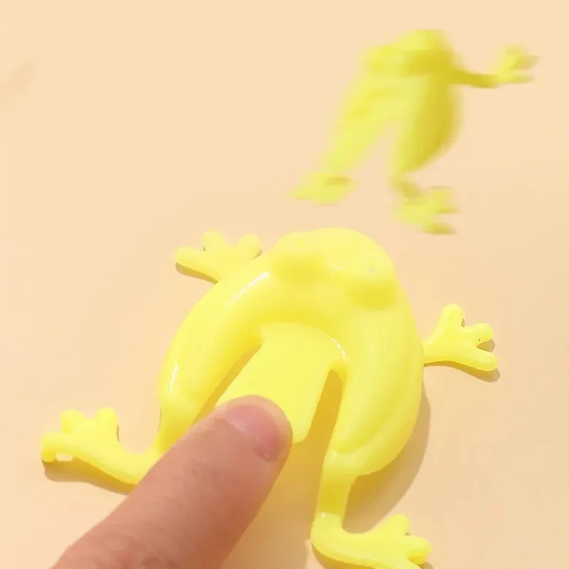 1-20pcs Jumping Frog Toy Parent-child Bounce Frogs Anxiety Toy for Kids Assorted Stress Relief Toys Children Birthday Party Gift thumbnail 4