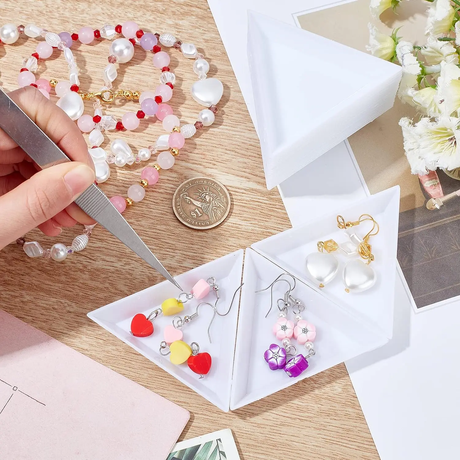 1/10Pcs Triangular Tray Boxes Tweezers for Rhinestone Diamond Stotrage Handmade Supplies Jewelry Display Organizer Accessories thumbnail 2
