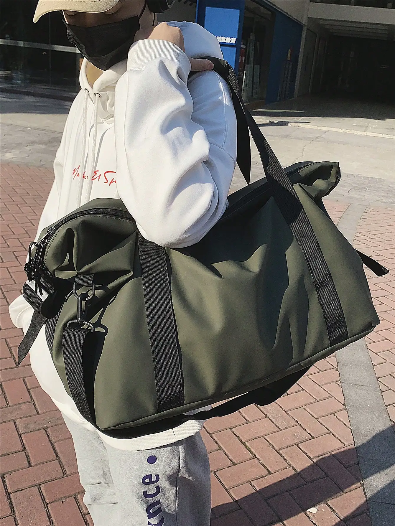 Handheld travel bag, large capacity sports and fitness bag, lightweight storage luggage bag, one shoulder crossbody travel bag thumbnail 6
