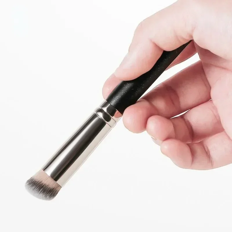 Foundation Concealer Brush Premium Contour Blusher Brushes Flawless Under Eye Dense Face Makeup Brush For Blending thumbnail 4