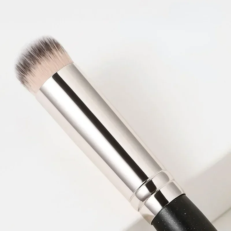 Foundation Concealer Brush Premium Contour Blusher Brushes Flawless Under Eye Dense Face Makeup Brush For Blending thumbnail 3