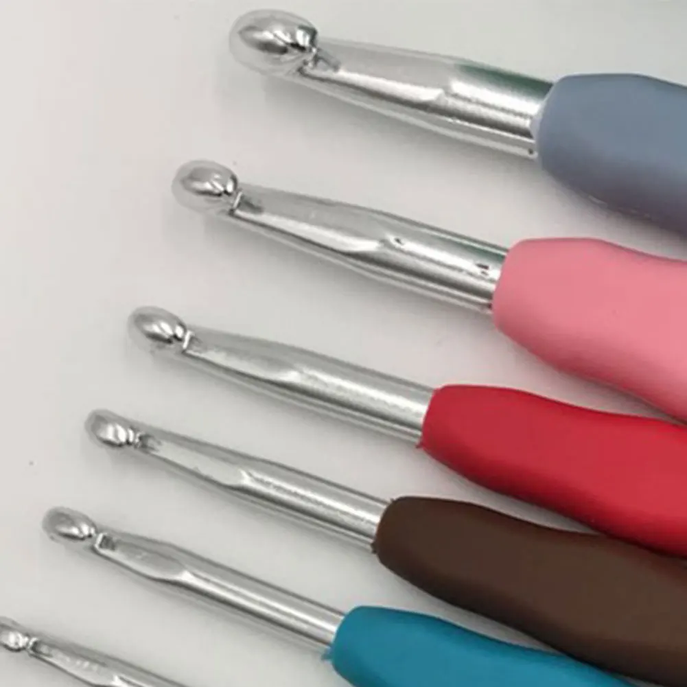 Crochet Hooks Kits Yarn Knitting Needles with Case Colorful Crochet Hooks Kit Ergonomic Handle Crochet Knitting Needles thumbnail 4
